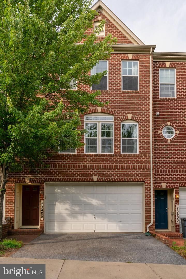 Property Photo:  23405 Forest Haven Way  MD 20871 