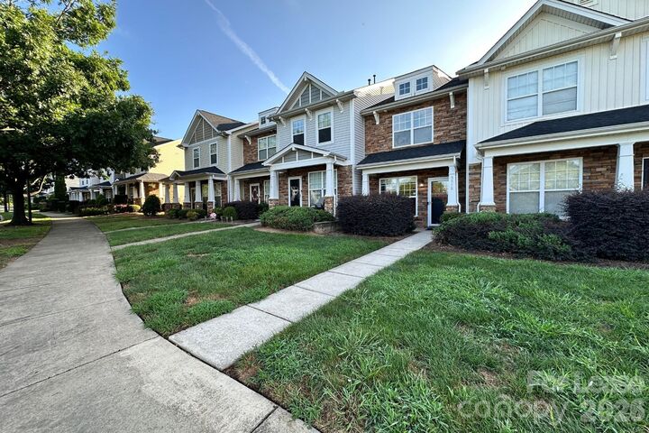 Property Photo: 5112 Prosperity Church Road NC 28269
