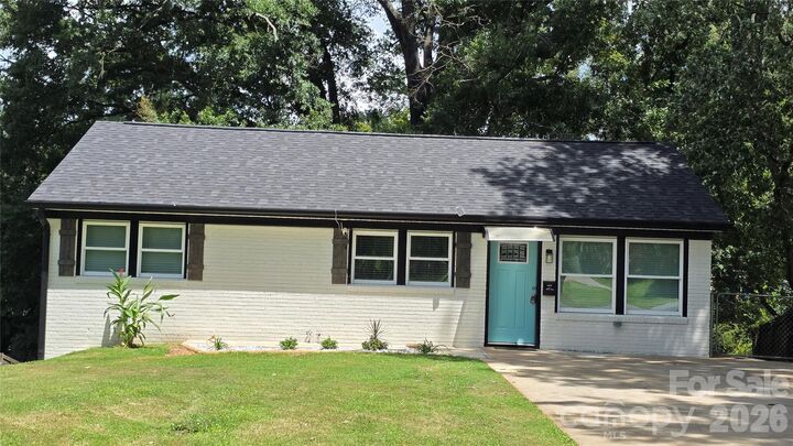 Property Photo:  513 E Ohio Avenue  NC 28016 