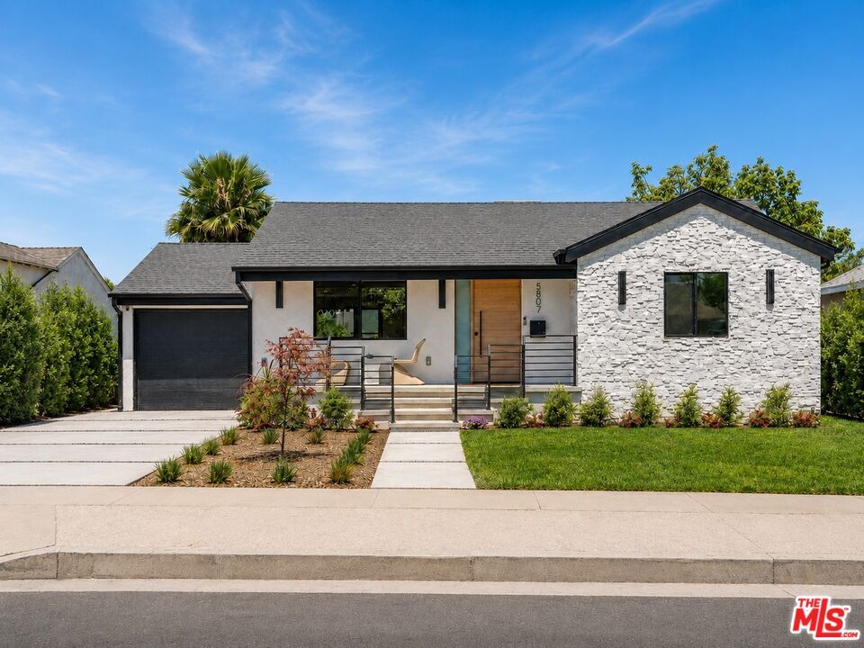 Property Photo:  5807 Balcom Ave  CA 91316 