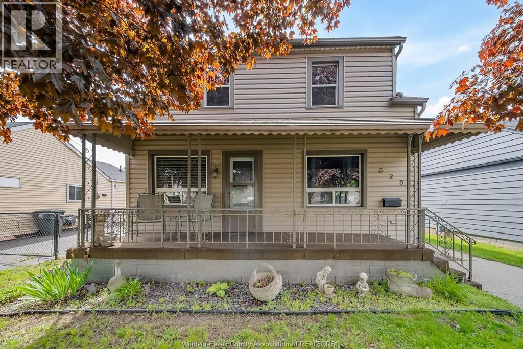 Property Photo: 623 Edinborough ON N8X 3C8