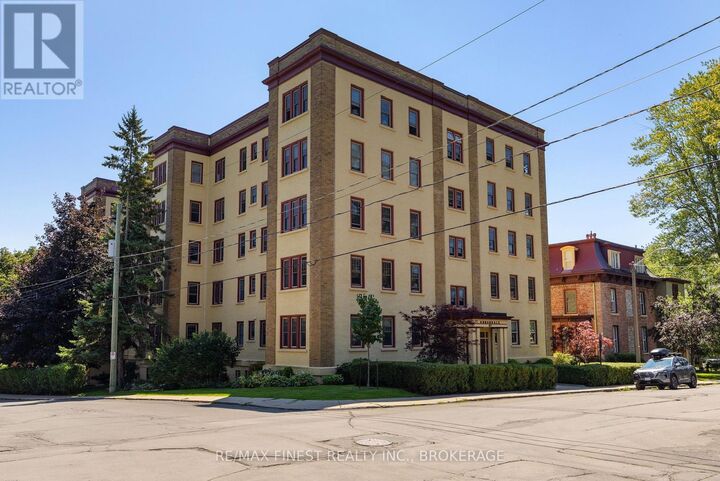 Property Photo: 67 Sydenham Street 201 ON K7L 3H2