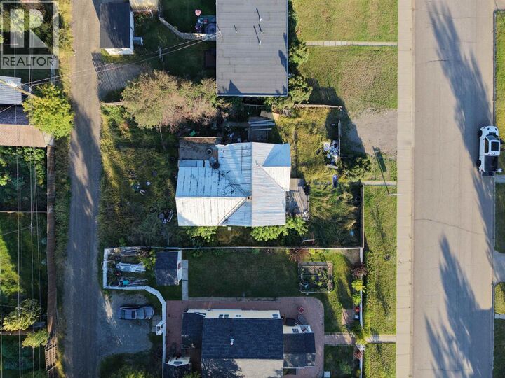 Property Photo:  1740 9th Avenue  BC V2L 3S1 