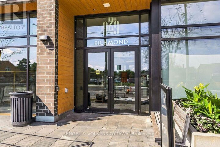 Property Photo:  929 Richmond Road 1206  ON K2B 6R1 