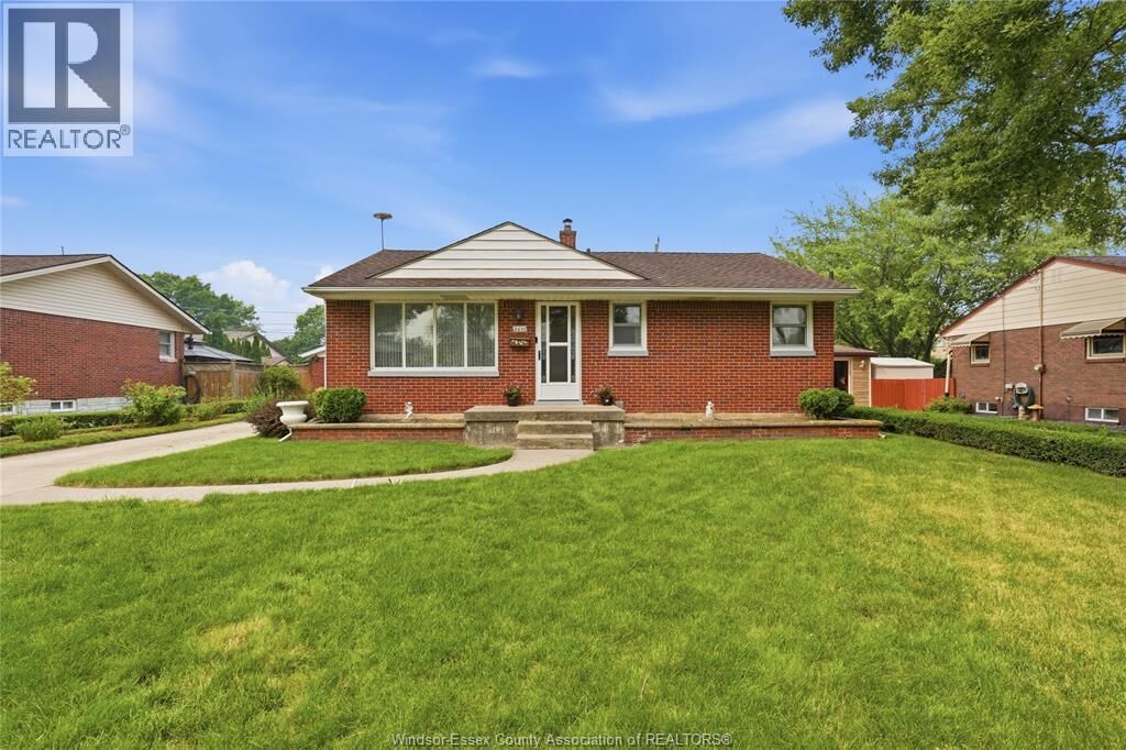 Property Photo: 2631 Askin Avenue ON N9E 3H8