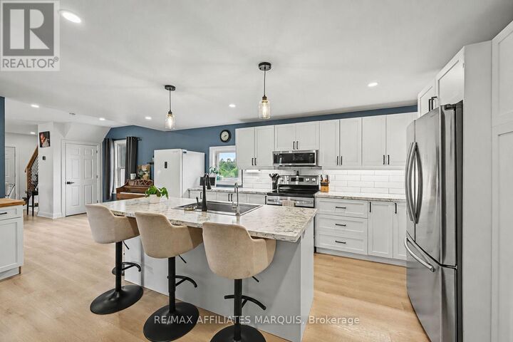 Property Photo: 31 Minto Avenue ON K7A 2X8
