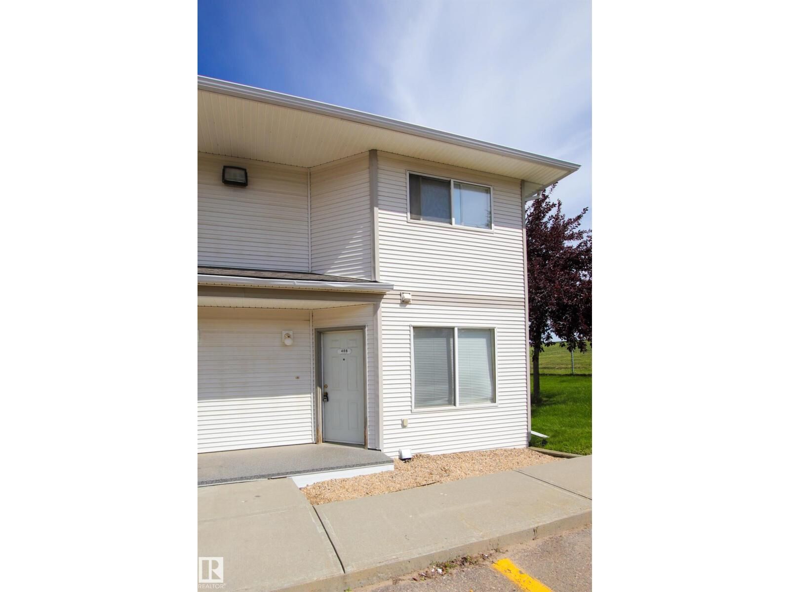 Property Photo: #408 610 King St AB T7X 4J9