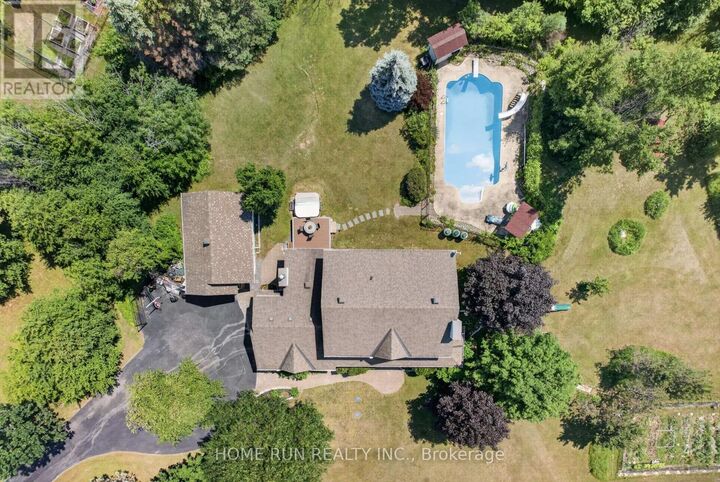 Property Photo: 112 Kerscott Heights Way ON K0A 1T0