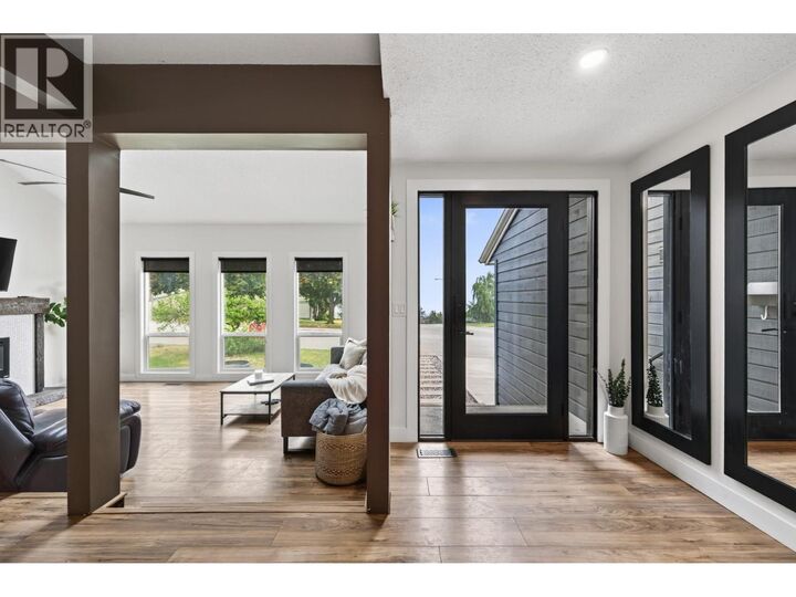 Property Photo: 455 Laurier Drive BC V1S 1C2