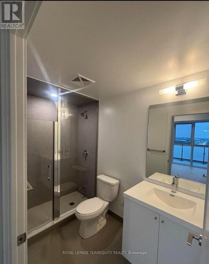 Property Photo: 2545 Simcoe Street North 1106 ON L1H 7K4