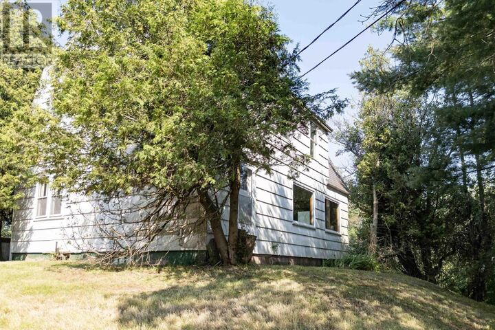 Property Photo: 614 Southampton Road NS B4H 3Y4