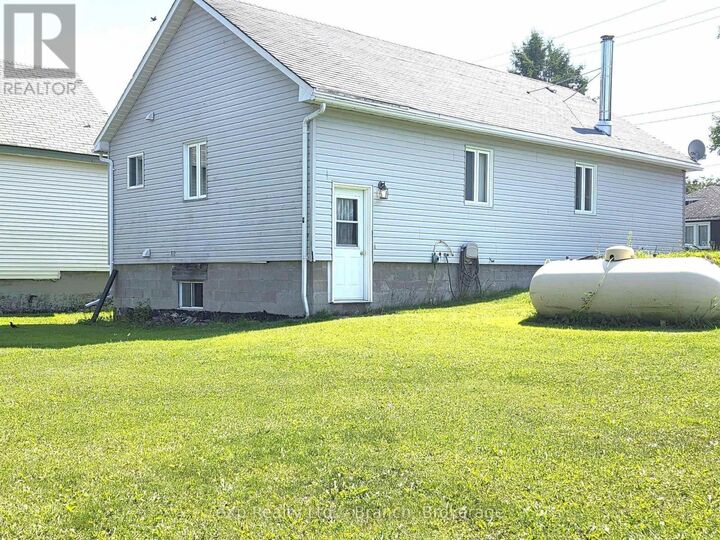 Property Photo: 34 Third Avenue ON P0K 1L0