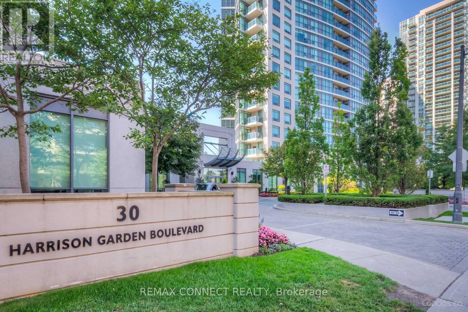 Property Photo:  30 Harrison Garden Boulevard 511  ON M2N 7A9 