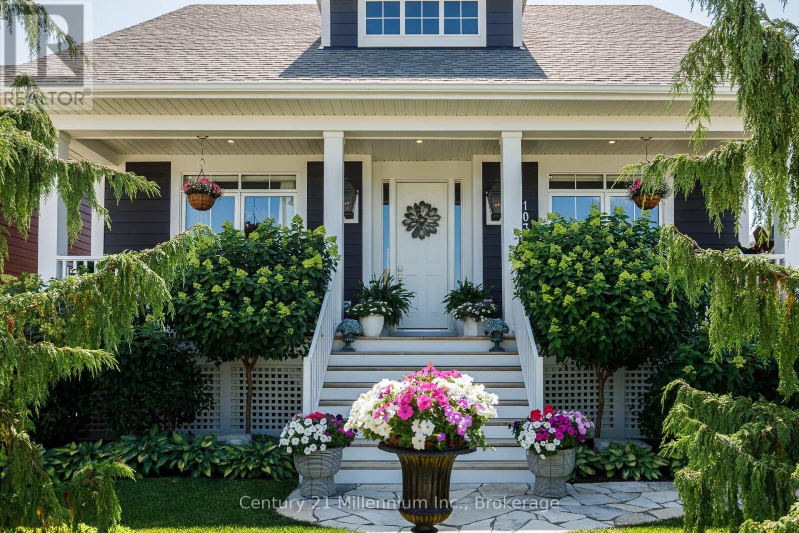 Property Photo: 103 White Oak Crescent ON L9Y 0Z3