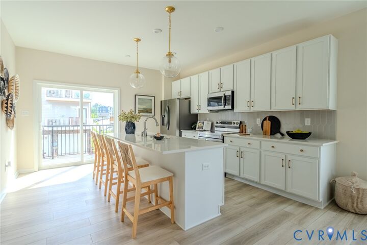 Property Photo: 15884 Flying Cloud Alley 15-2 VA 23113