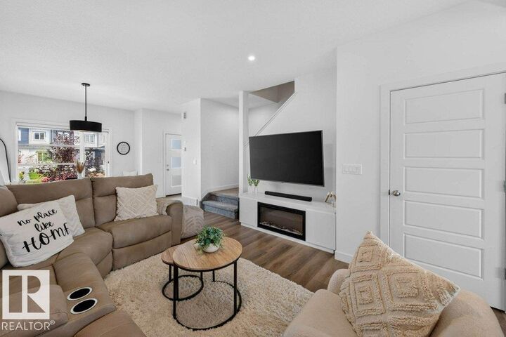 Property Photo:  119 Castilian Boulevard  AB T8H 3A6 