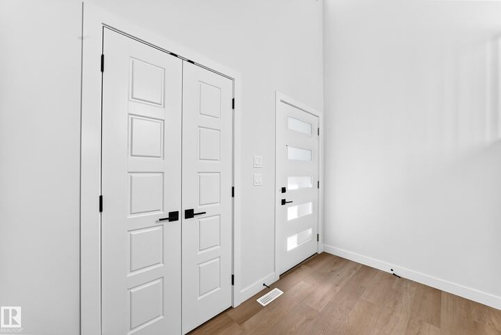 Property Photo: 102 Waverly Way AB T8L 4H1