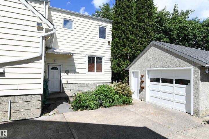 Property Photo:  10837 139 Street NW  AB T5M 1P6 