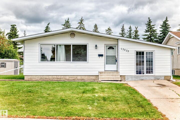 Property Photo: 13923 70 Street NW AB T5C 0L1
