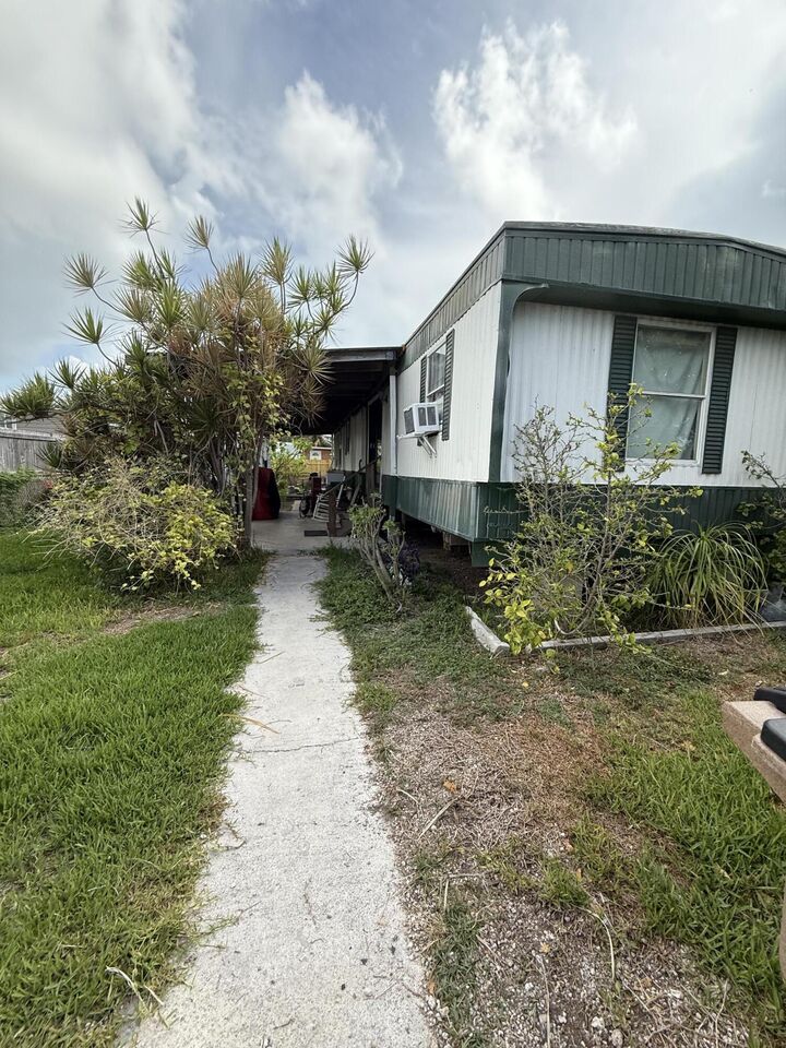 Property Photo: 32C 10th Avenue FL 33040