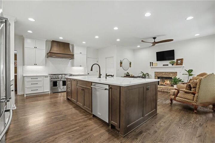 Property Photo: 1810 Millside Terrace GA 30019