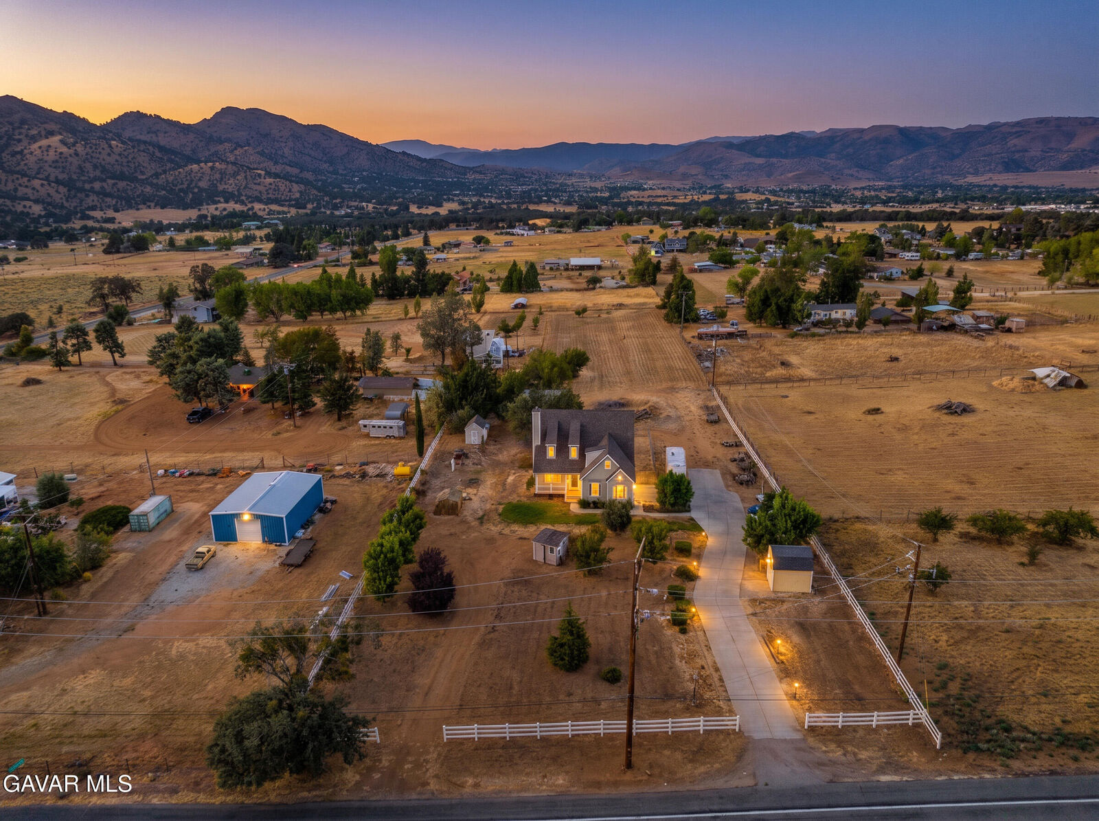 Property Photo:  20879 Highline Road  CA 93561 