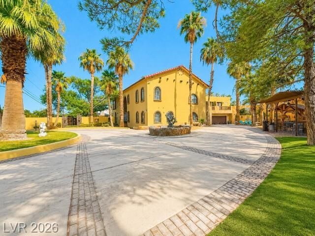 Property Photo: 6425 Darby Avenue NV 89146