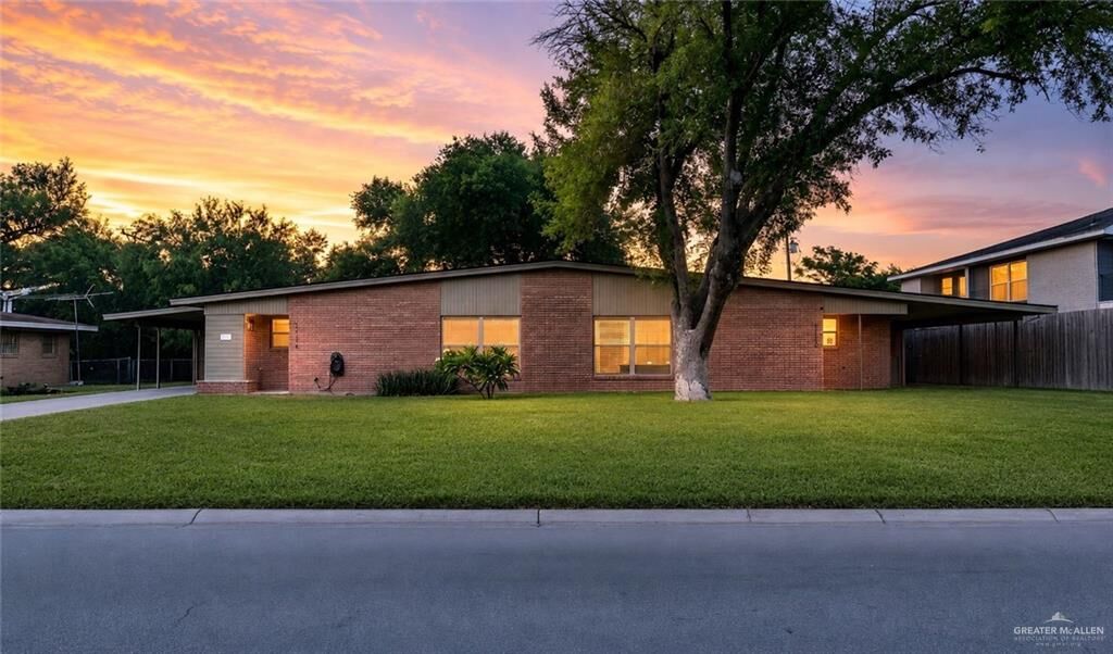 Property Photo: 1112 Fern Avenue TX 78501