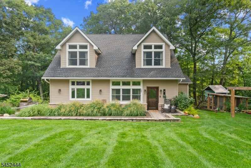 Property Photo:  4 Berton Road  NJ 07005 