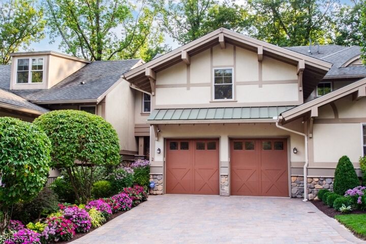 Property Photo:  2 Park Pl  NJ 07046 
