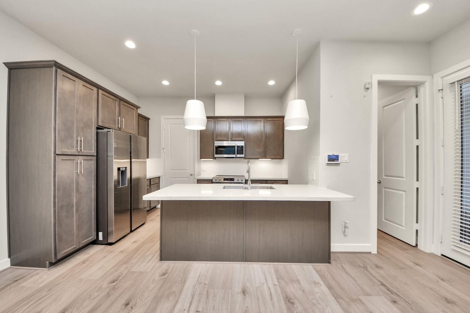 Property Photo: 2319 Silva Park Lane TX 77091