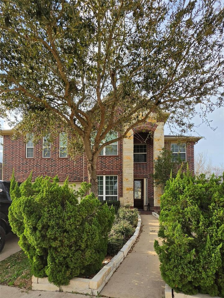 Property Photo: 43 Amaifi Drive TX 77459