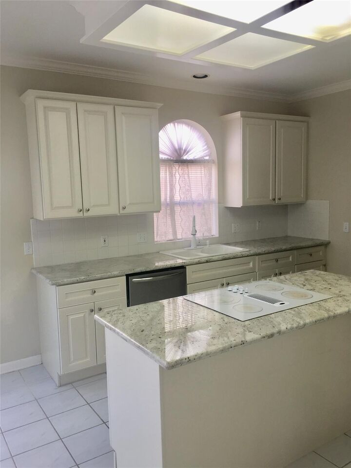 Property Photo: 4804 Linden Street TX 77401