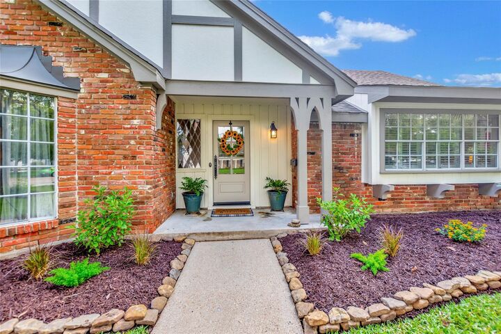 Property Photo:  18623 Prince William Lane  TX 77058 