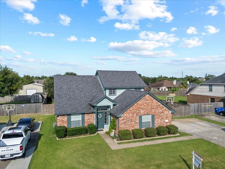 Property Photo:  8018 Dogwood Court  TX 77523 