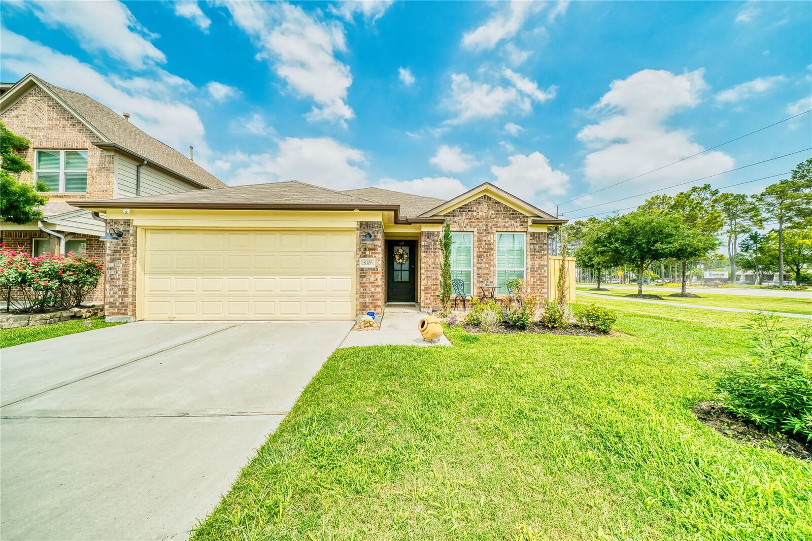 Property Photo: 18306 W Hardy Road TX 77073