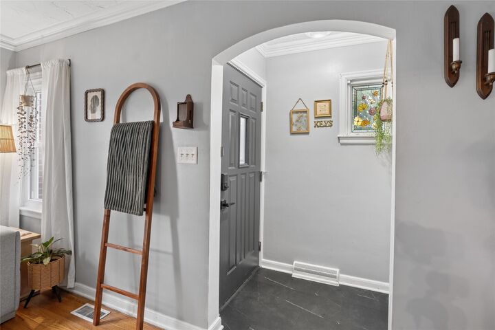 Property Photo: 809 10th Street IA 50265