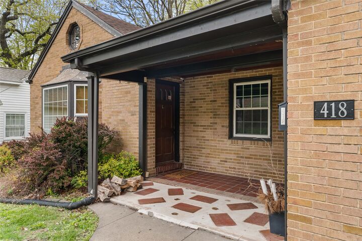 Property Photo:  418 60th Street  IA 50312 