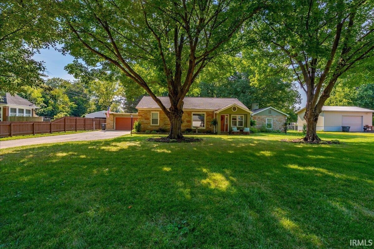 Property Photo: 1101 Thompson Avenue IN 47715