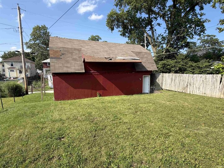 Property Photo: 1415 Lynn Avenue IN 46805