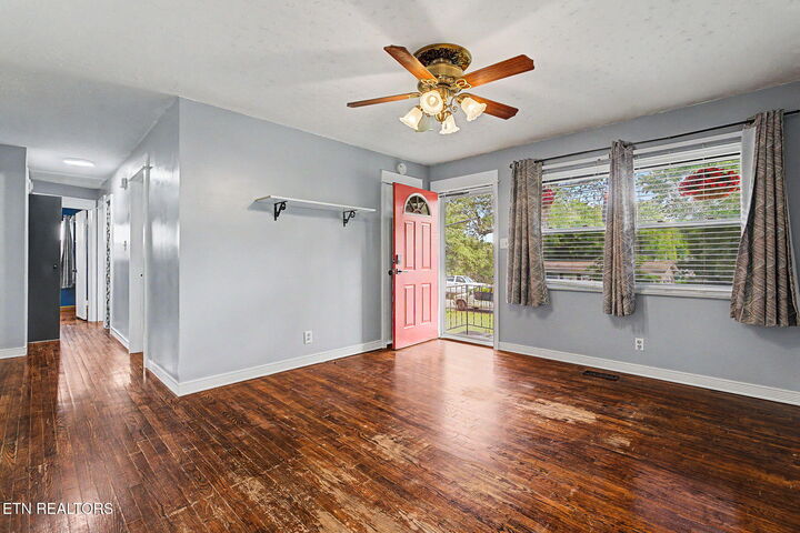 Property Photo:  2208 Sylvania Ave  TN 37920 