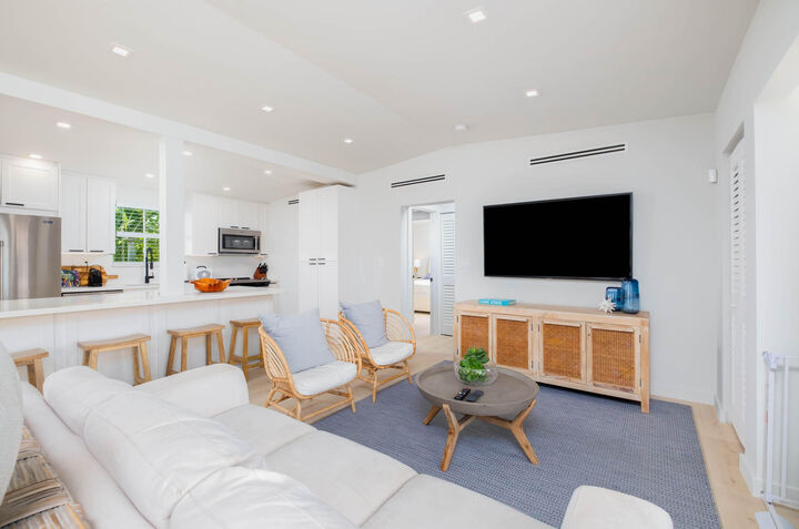 Property Photo:  121 Severino Drive  FL 33036 