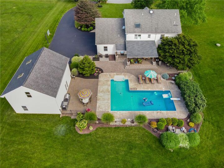 Property Photo: 1195 Sierra Drive PA 18038