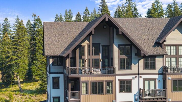 Property Photo: 700 Village Drive 403 ID 83615