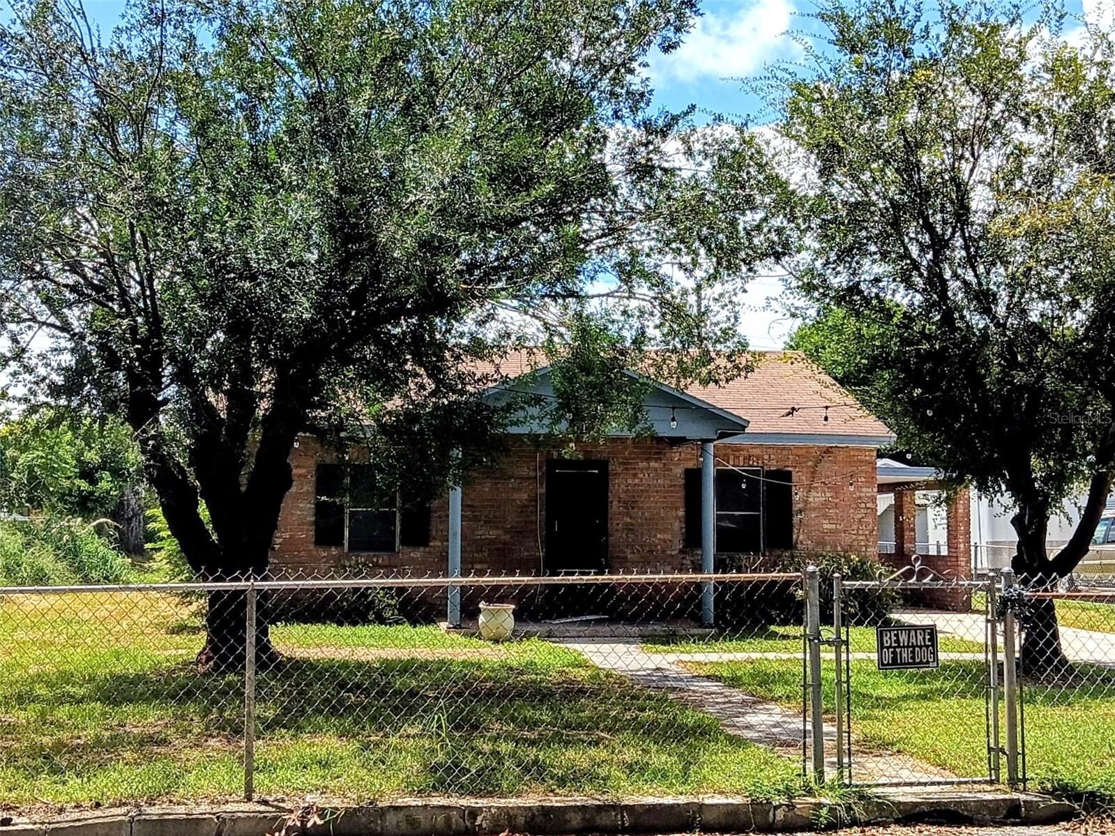 Property Photo:  110 Orange Avenue  FL 33880 