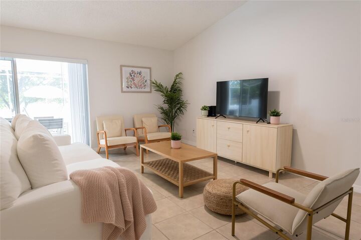 Property Photo: 1085 Indian Ridge Trl E FL 34747