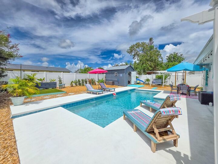 Property Photo:  926 Fernald Street  FL 32132 