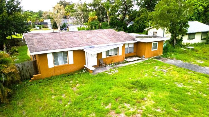 Property Photo:  1329 Woodbine Street  FL 33755 