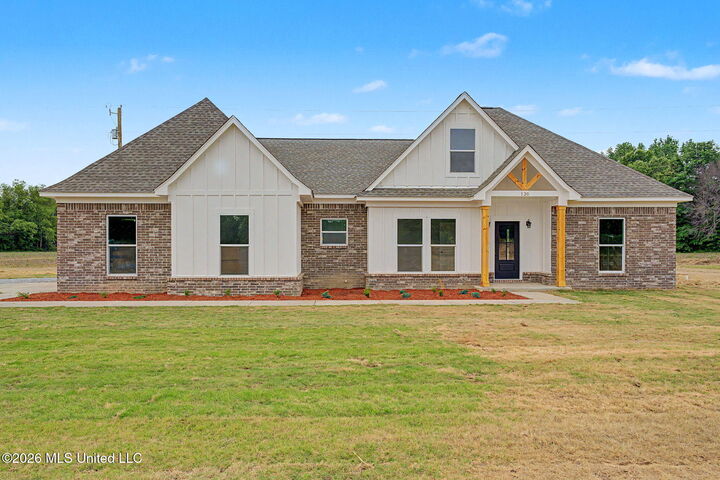 Property Photo: 530 Cherry Tree Lane MS 38618