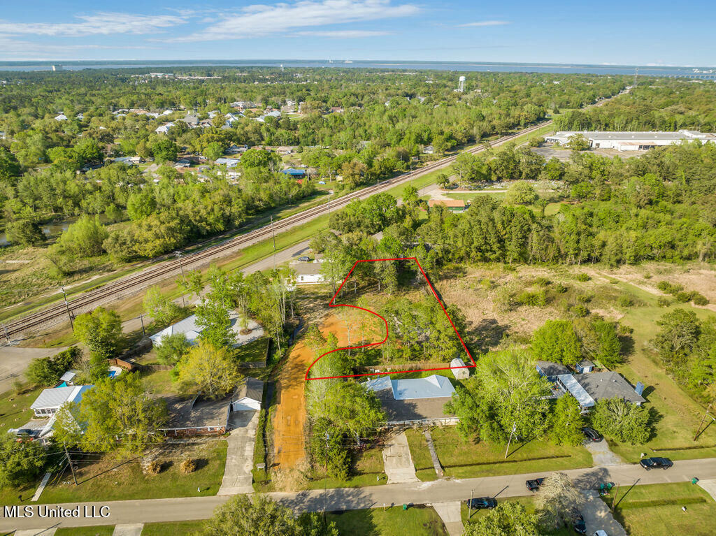 Property Photo:  Chantilly Terrace  MS 39520 